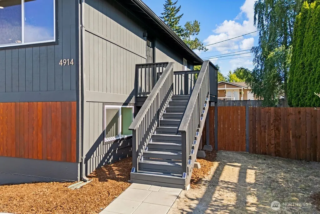 Property photo for 4914 N 39th Street, Tacoma photo 5