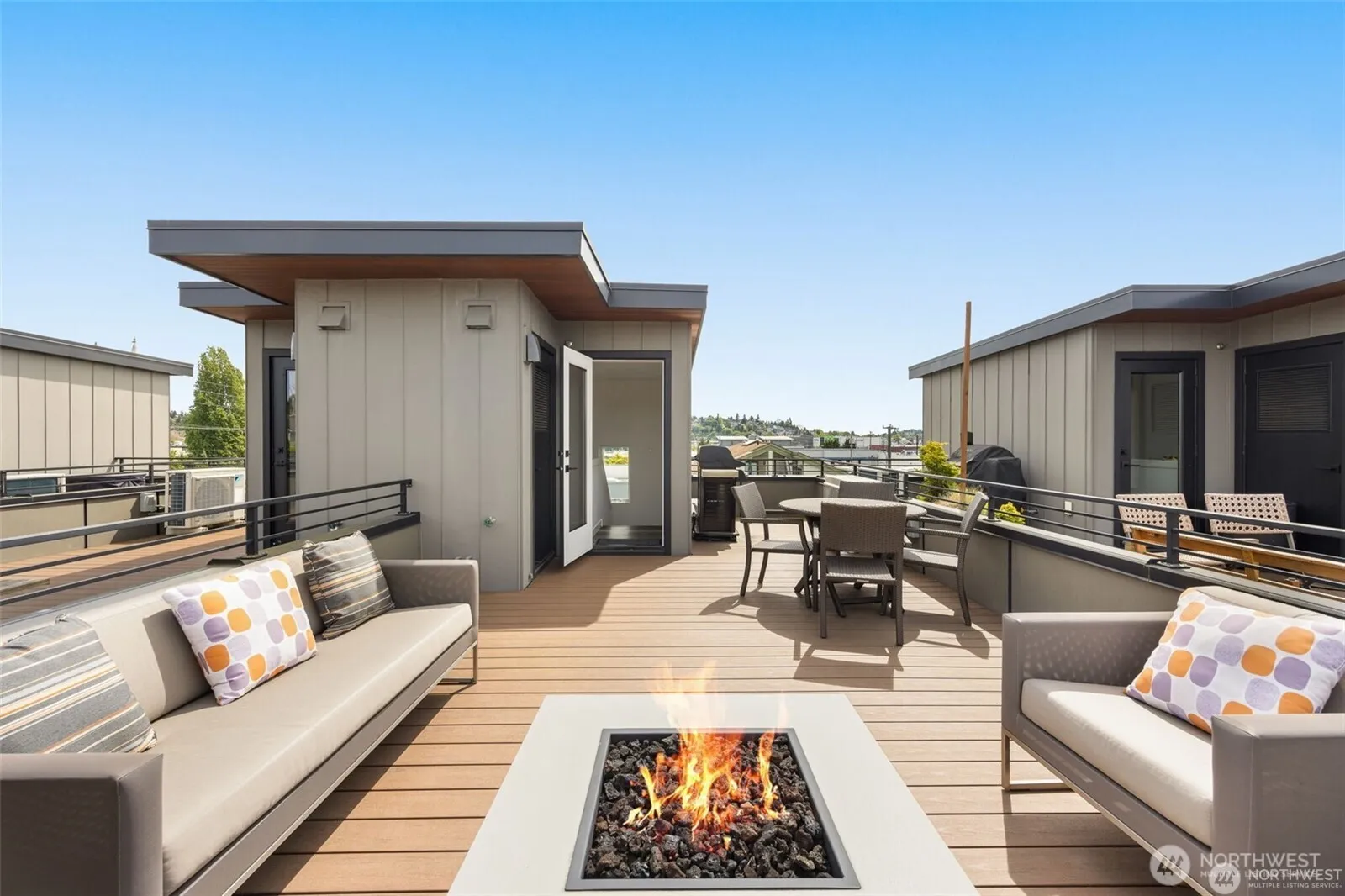 Property photo for 917 Nw 51st Street #d, Seattle