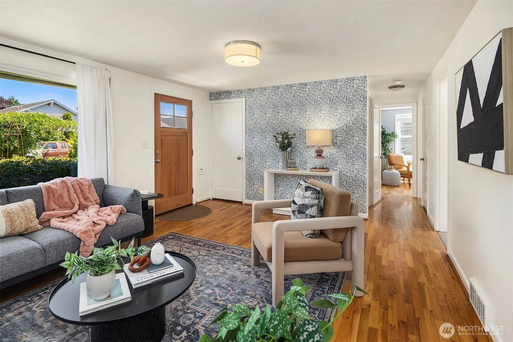 Property photo for 3033 48th Avenue Sw, Seattle photo 4