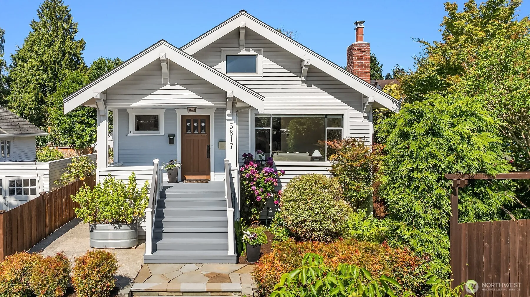 Property photo for 5817 28th Avenue Nw, Seattle photo 2