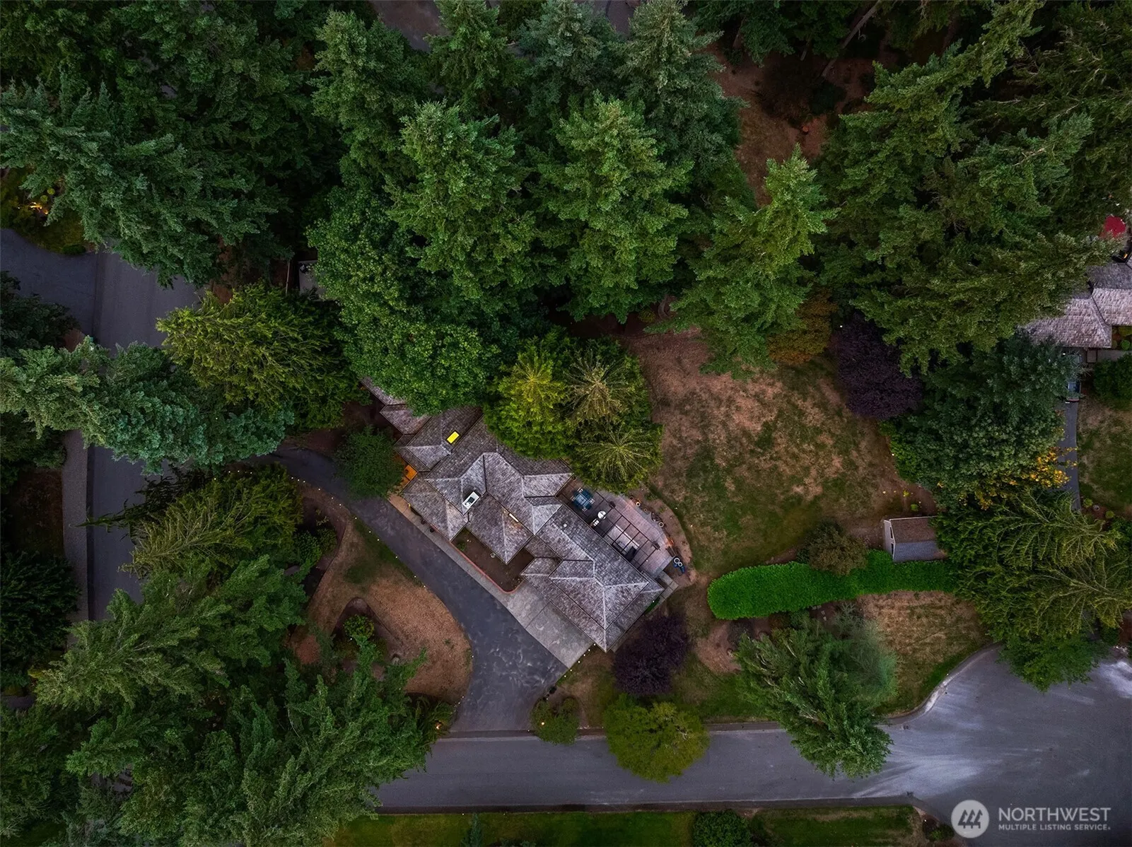 Property photo for 16508 Ne 134th Place, Redmond photo 3