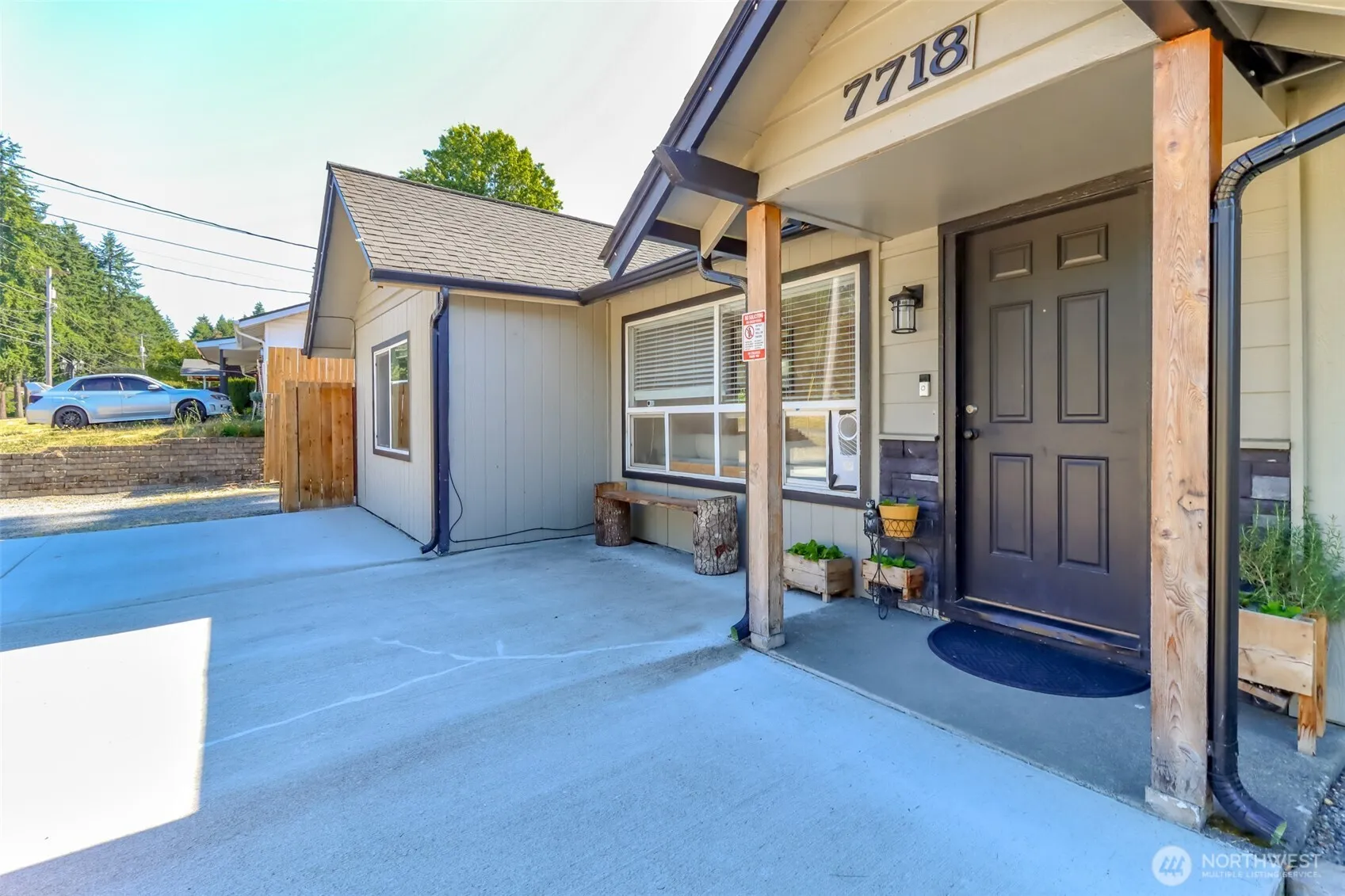Property photo for 7718 50th Avenue E, Tacoma photo 2