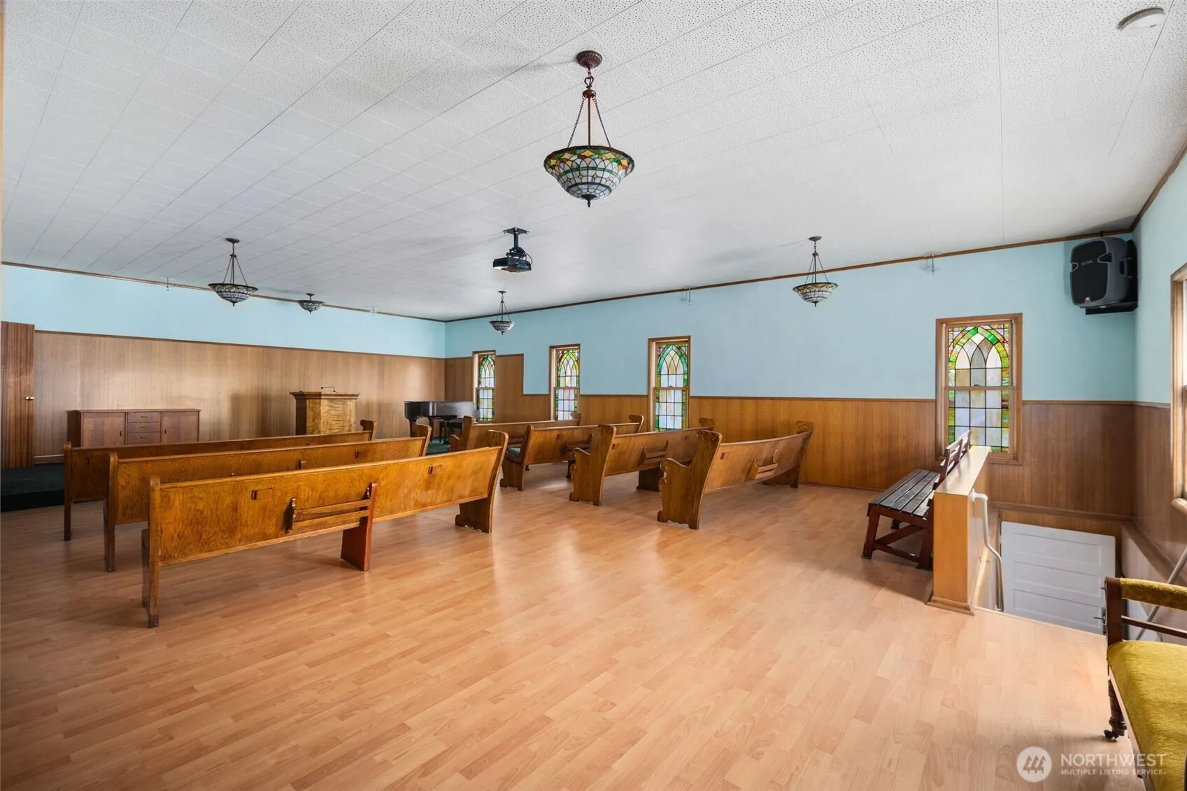 Property photo for 2116 W Dravus Street, Seattle photo 4