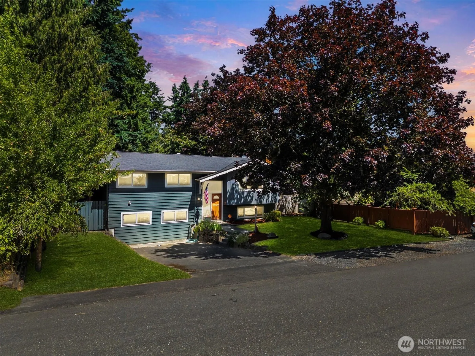 Property photo for 5223 201st Place Sw, Lynnwood photo 2