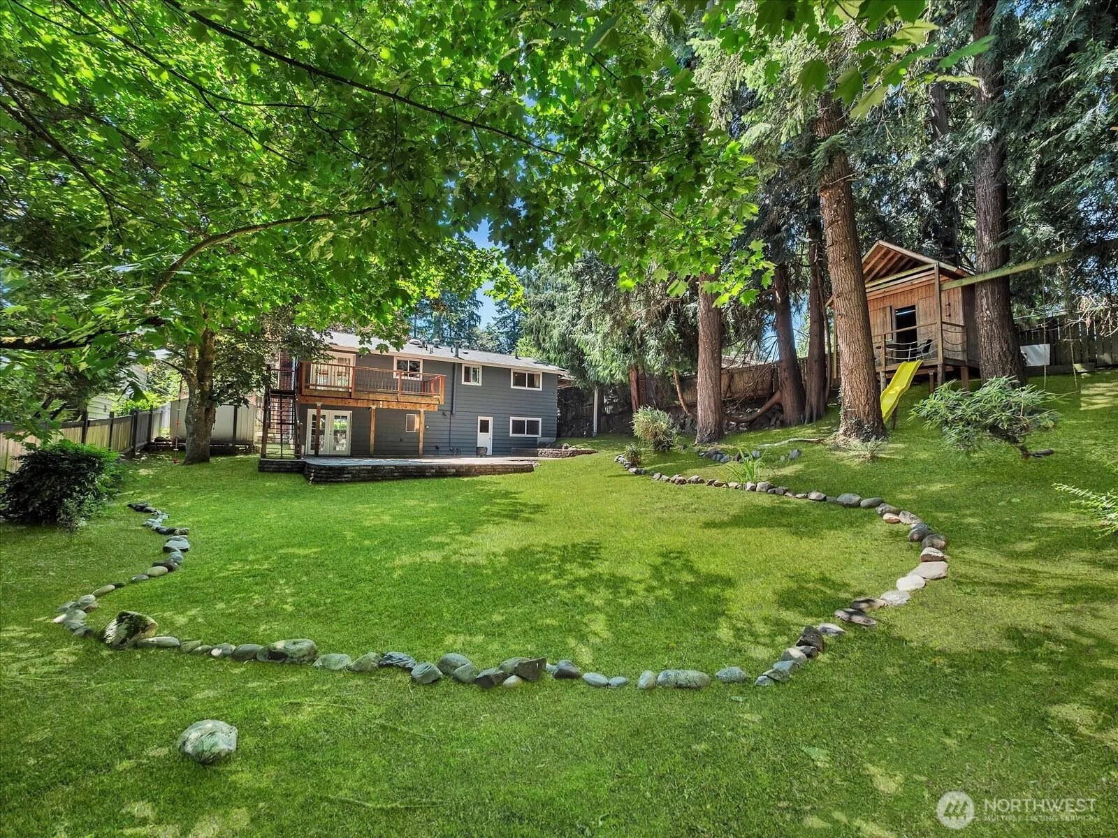 Property photo for 5223 201st Place Sw, Lynnwood photo 3