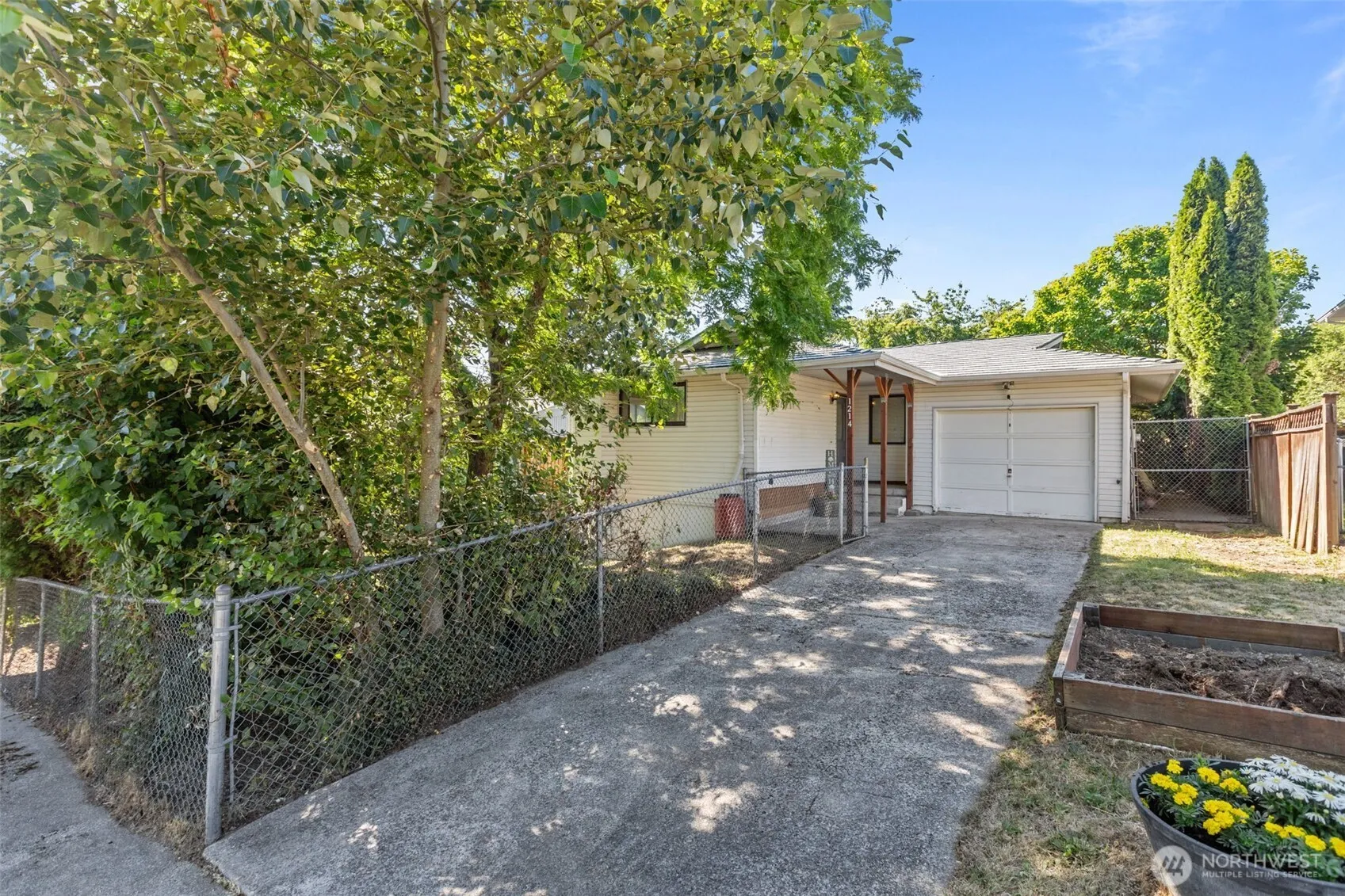 Property photo for 1214 E 61st Street, Tacoma