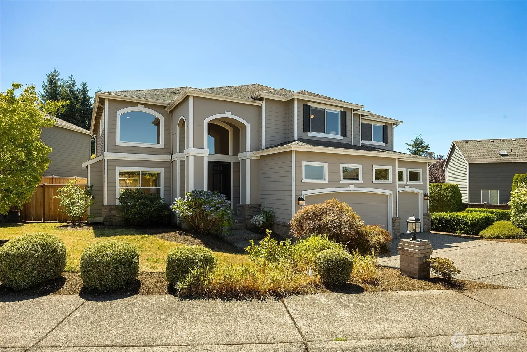 Property photo for 8439 Ne 128th Street, Kirkland