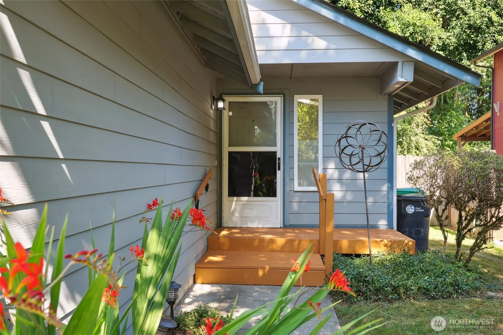 Property photo for 1726 Ann Street Ne, Olympia photo 5