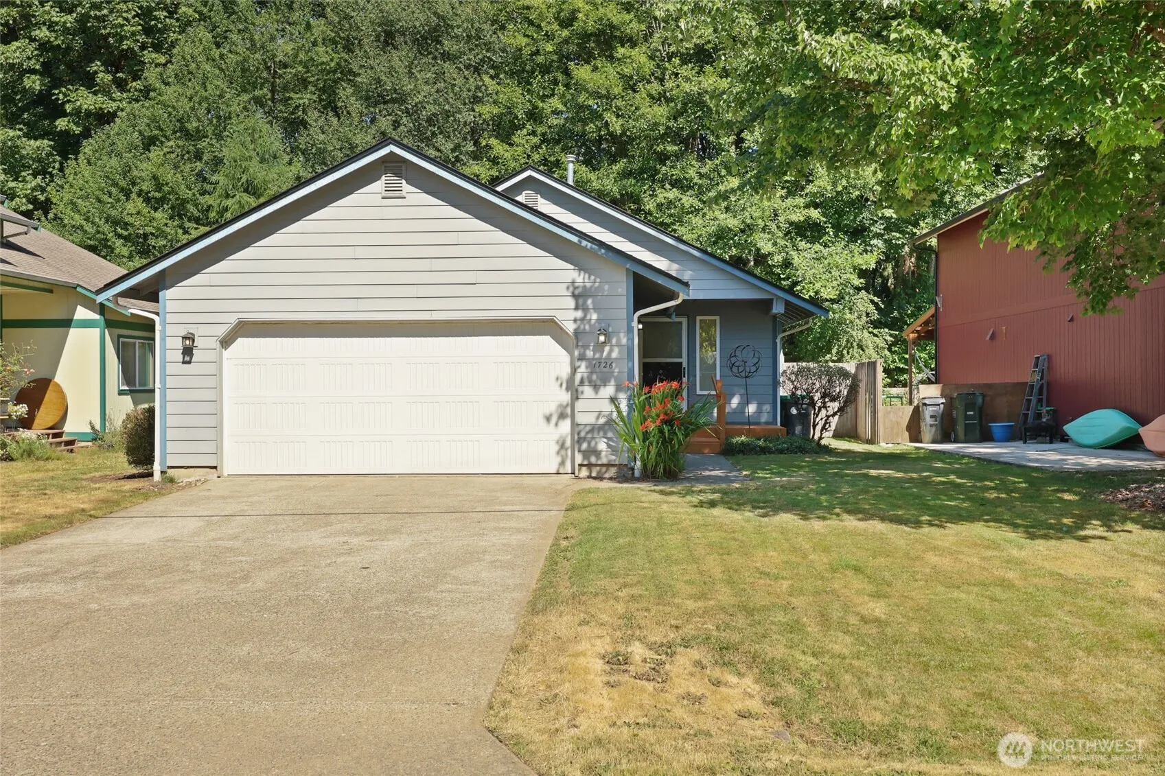 Property photo for 1726 Ann Street Ne, Olympia photo 2