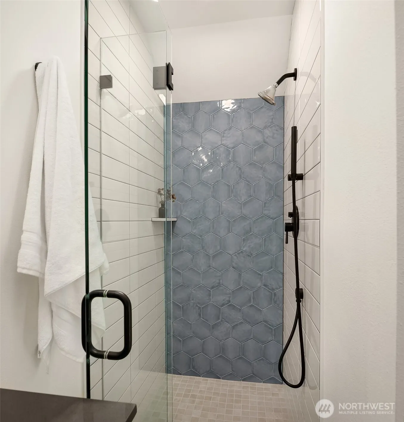 Property photo for 2610 E Yesler Way #a, Seattle photo 5