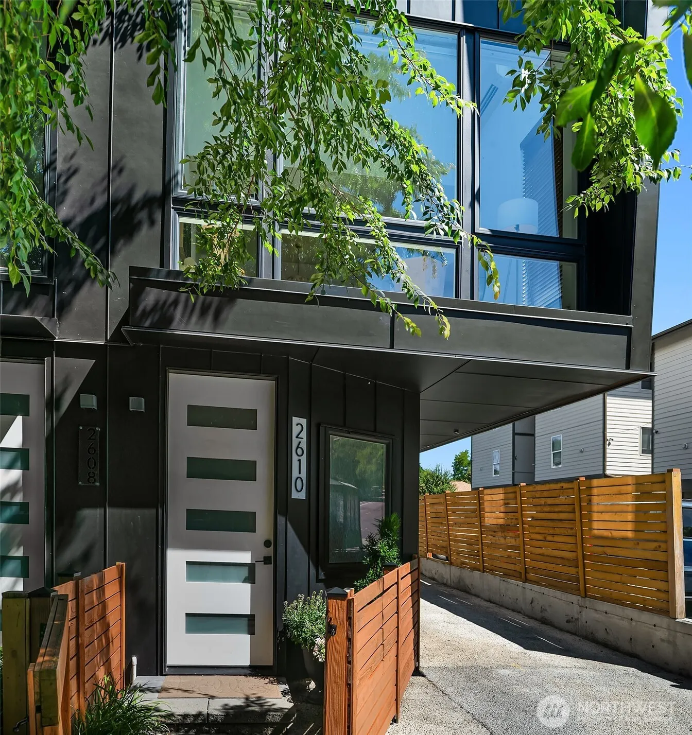 Property photo for 2610 E Yesler Way #a, Seattle photo 2