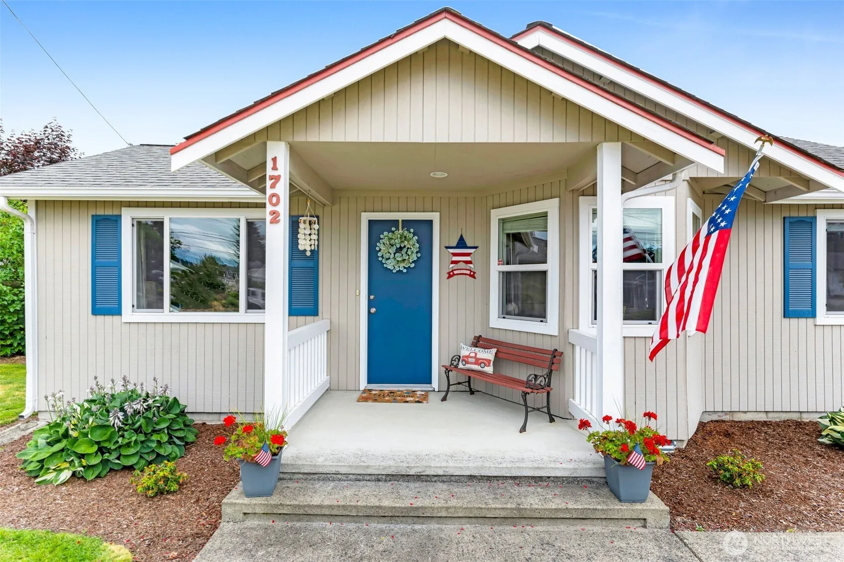 Property photo for 1702 7th Avenue Sw, Puyallup