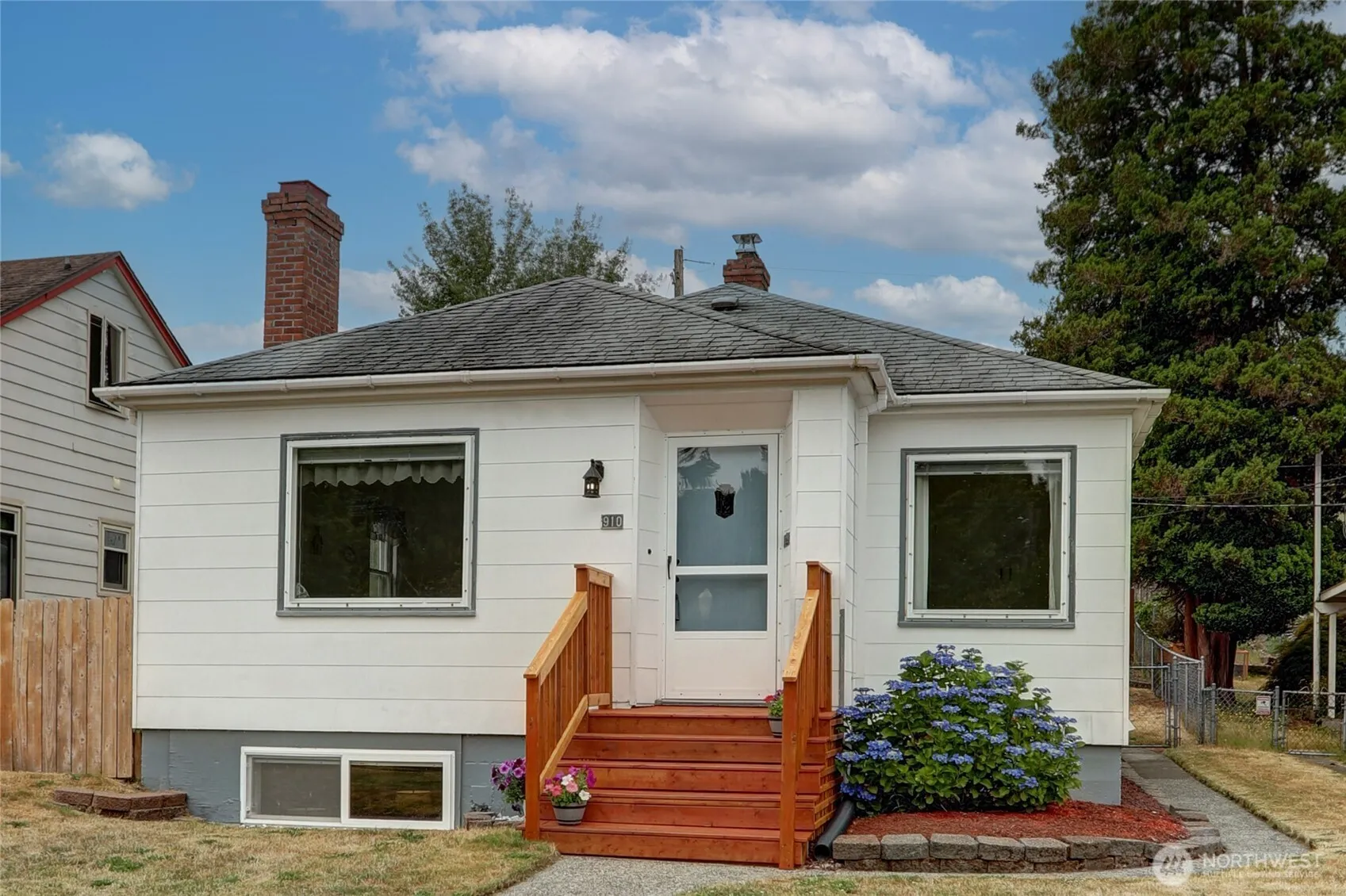 Property photo for 910 N Union Avenue, Tacoma