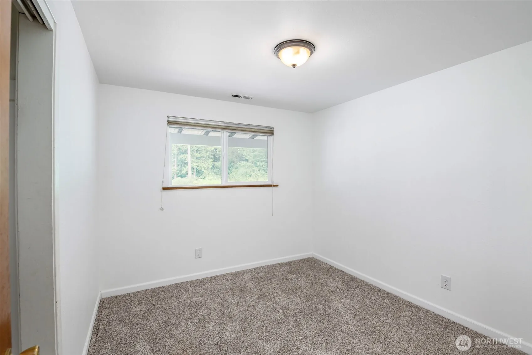 Property photo for 10206 48th Avenue E, Tacoma photo 5