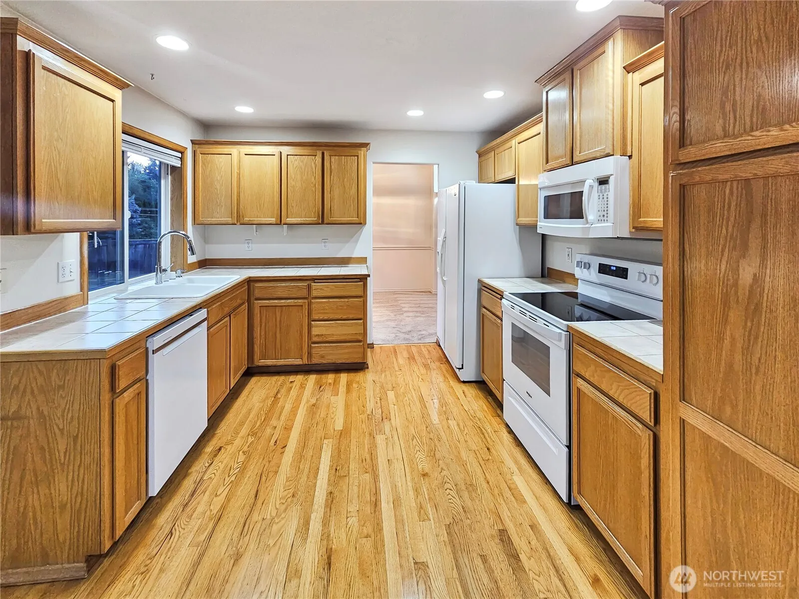 Property photo for 18015 27th Drive Se, Bothell photo 5