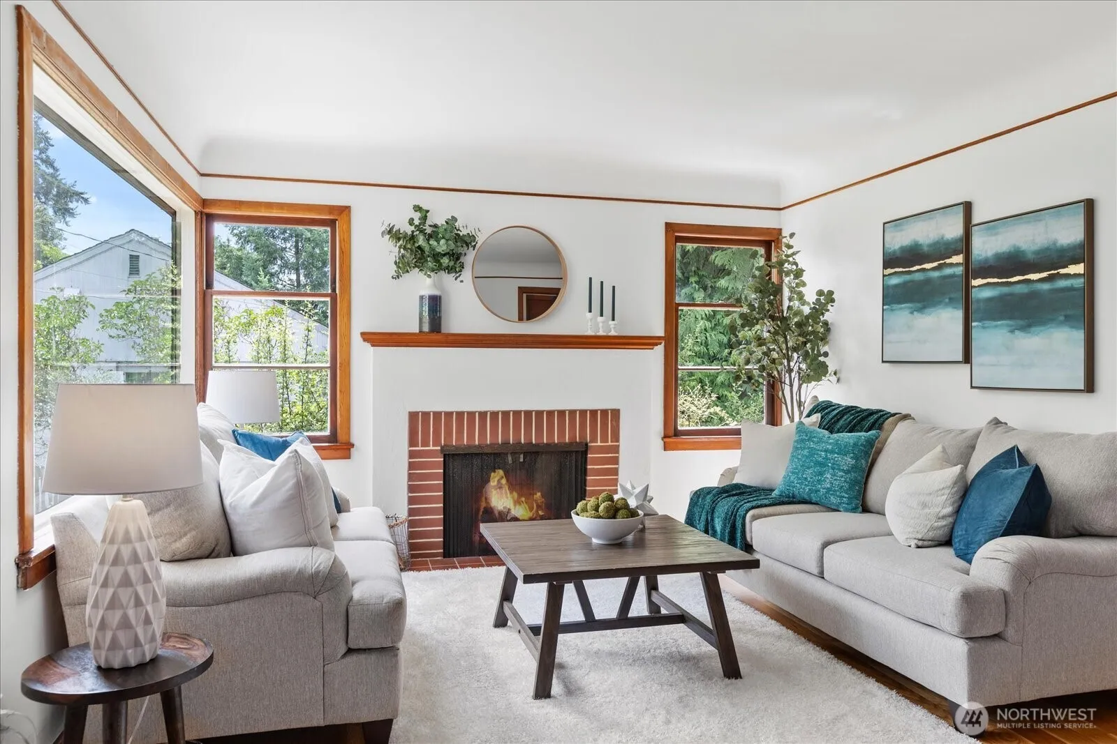 Property photo for 10417 20th Avenue Ne, Seattle photo 4