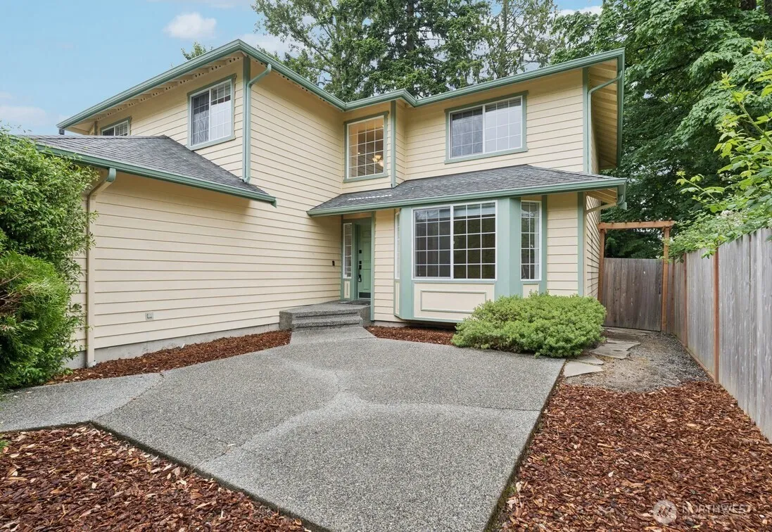 Property photo for 17229 12th Place W, Lynnwood photo 2