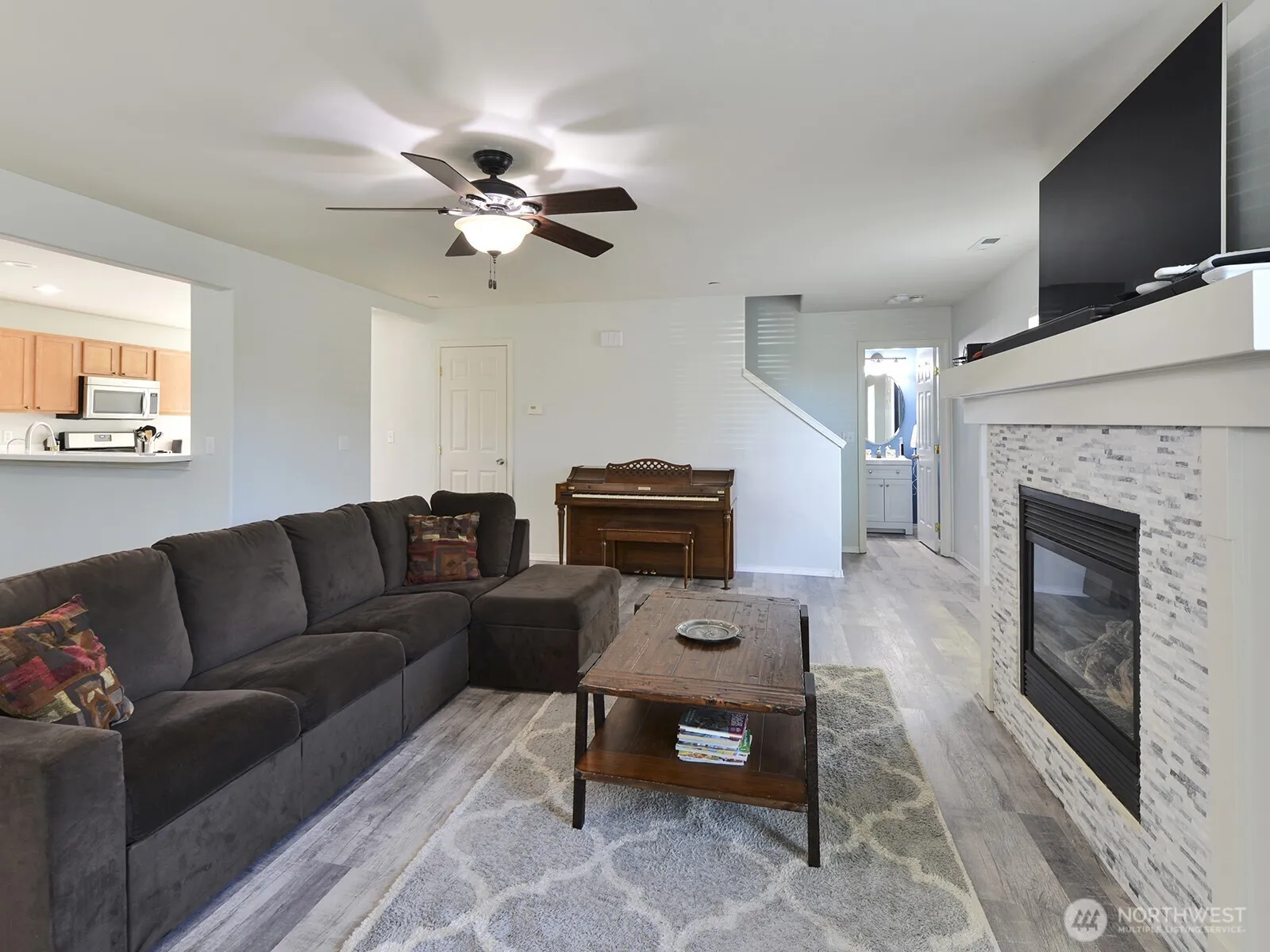 Property photo for 3073 Hoffman Hill Boulevard, Dupont photo 3