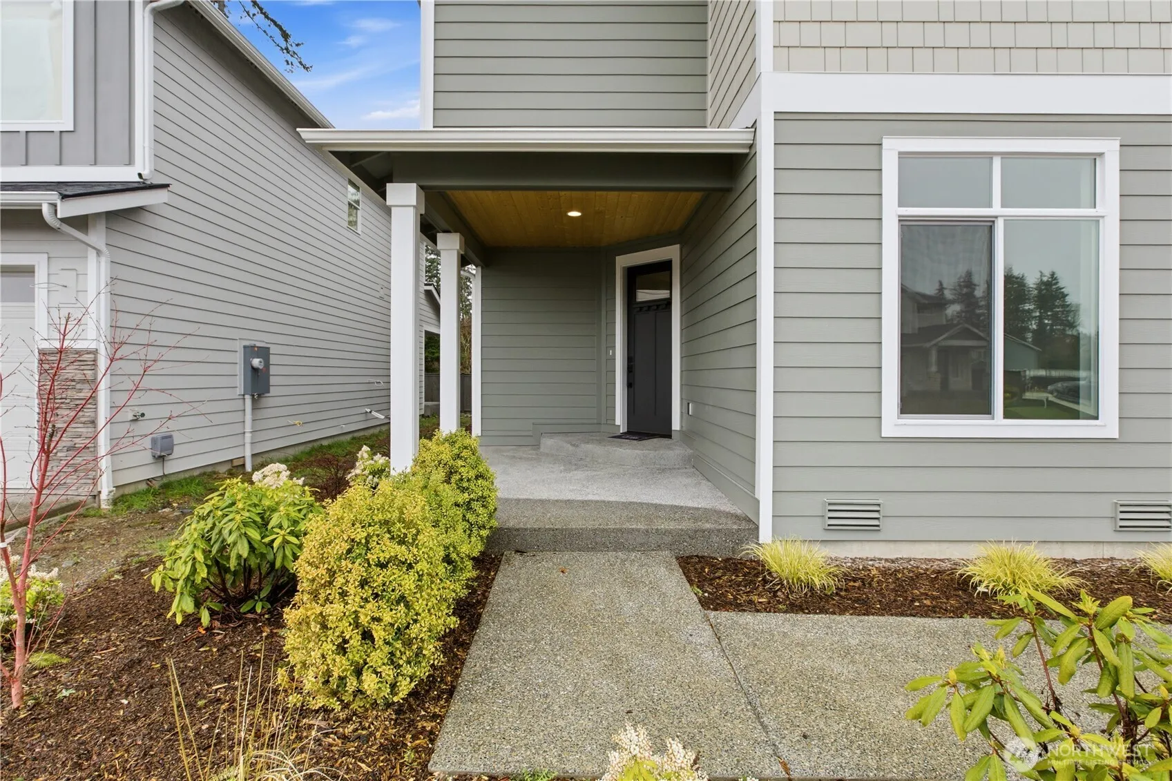 Property photo for 17310 82nd Avenue Ct E, Puyallup photo 2