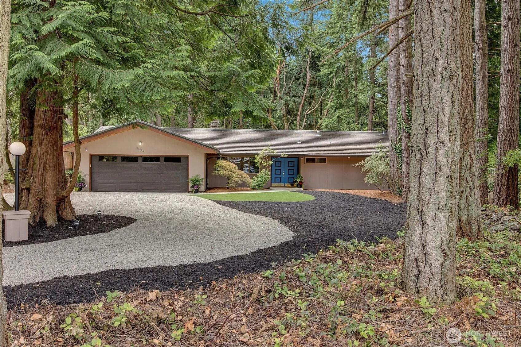 Property photo for 15025 Se 22nd Street, Bellevue