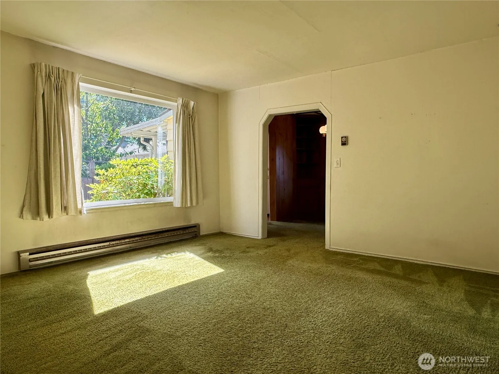 Property photo for 9601 12th Avenue Nw, Seattle photo 4