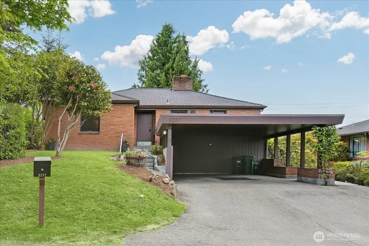 Property photo for 9237 24th Avenue Nw, Seattle photo 2