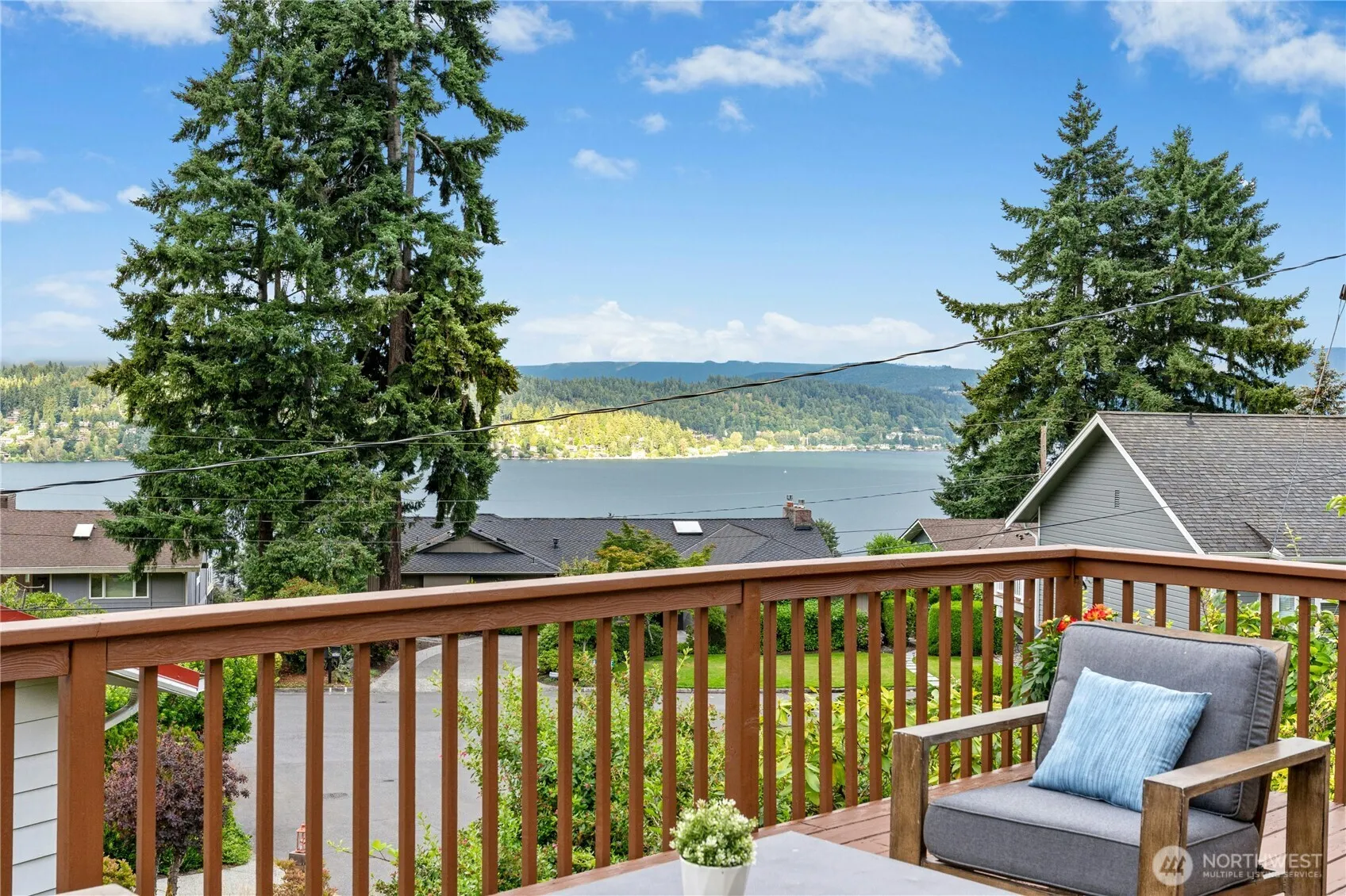 Property photo for 16654 Se 26th Place, Bellevue