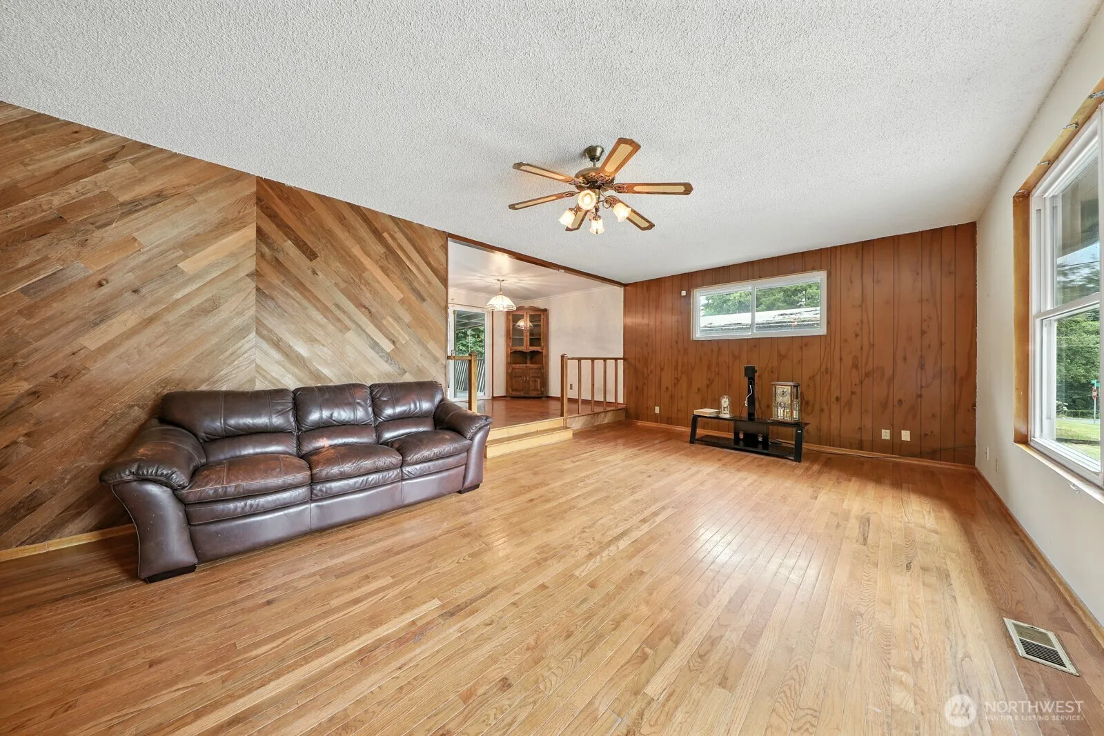Property photo for 17562 Se 134th Street, Renton photo 4