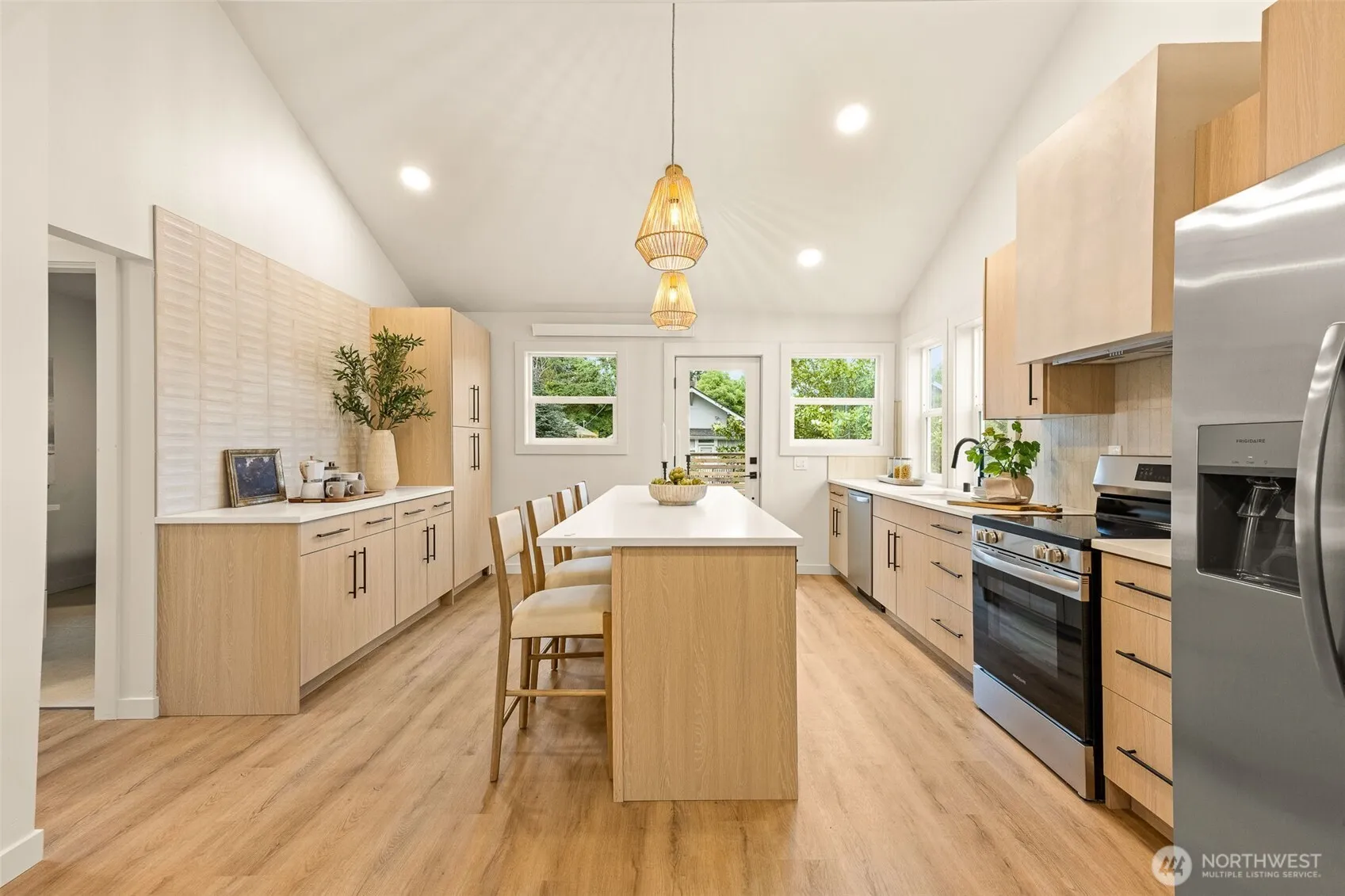 Property photo for 6428 Carleton Avenue S, Seattle photo 4