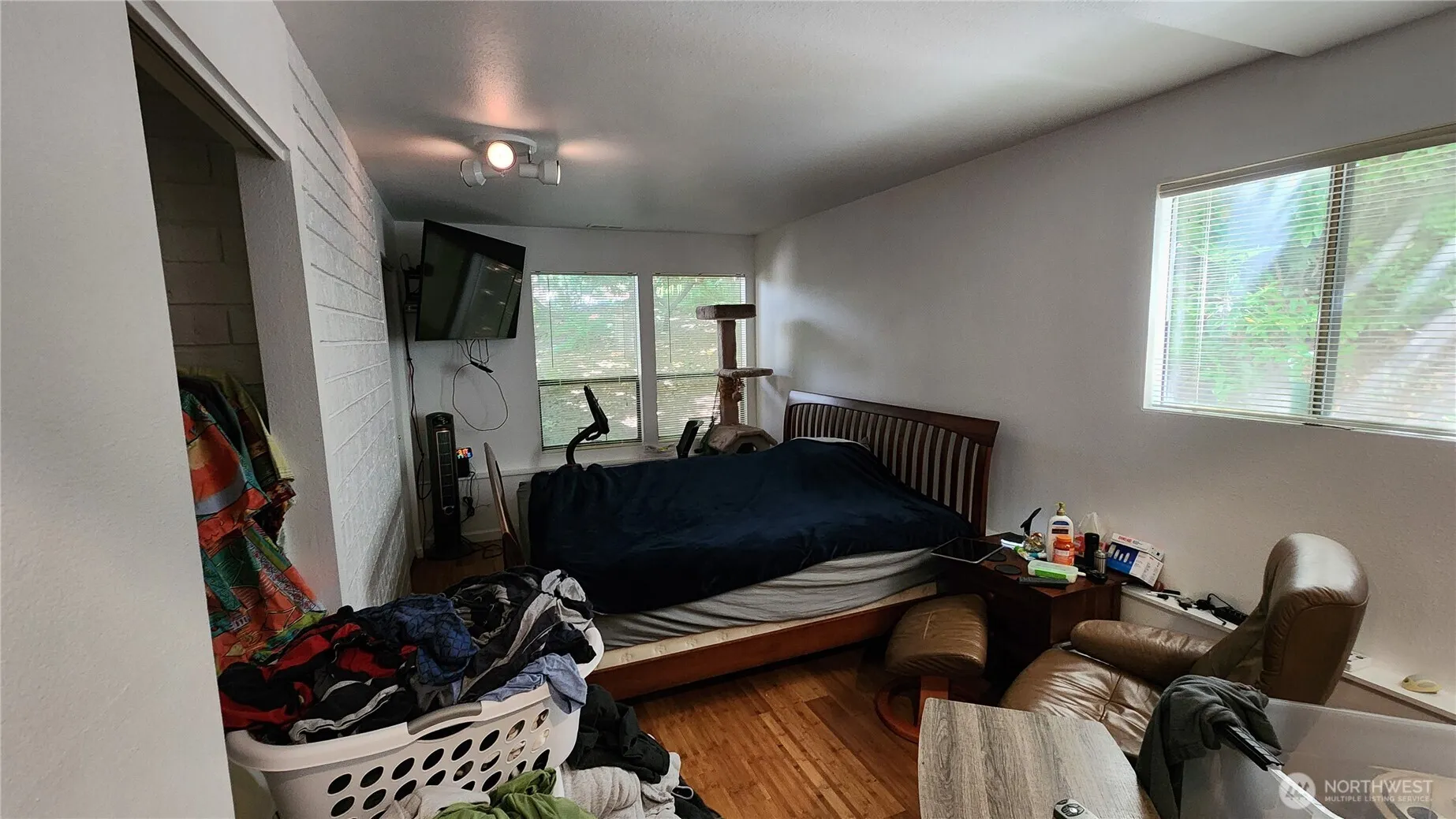 Property photo for 4714 147th Place Se, Bellevue photo 2