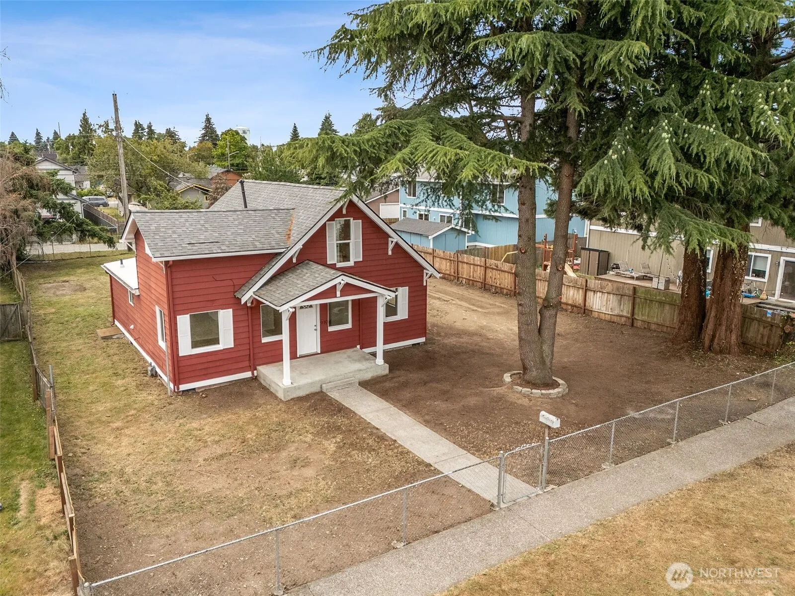 Property photo for 910 E 60th Street, Tacoma photo 3