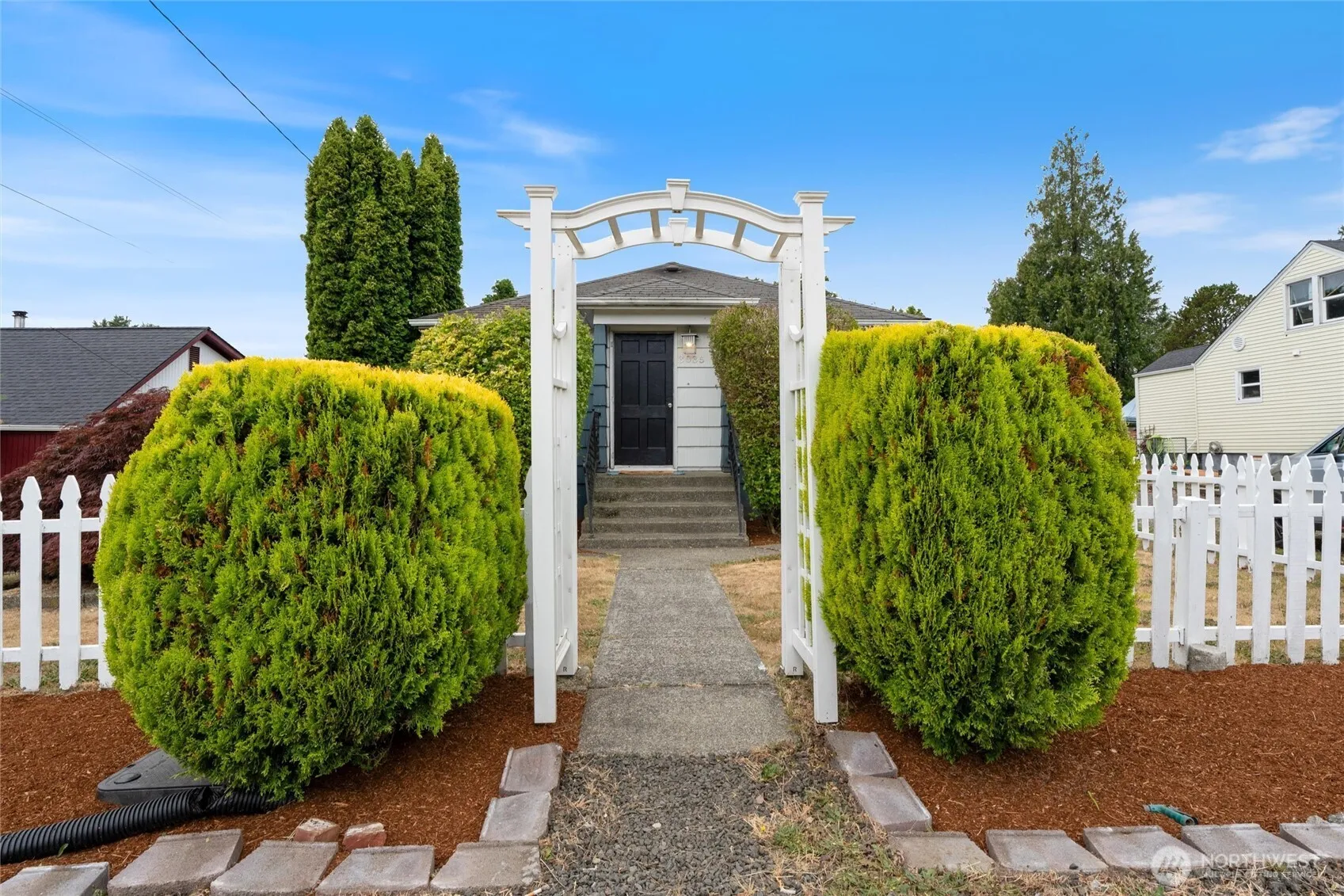 Property photo for 3035 Trenton Avenue Ne, Bremerton photo 2