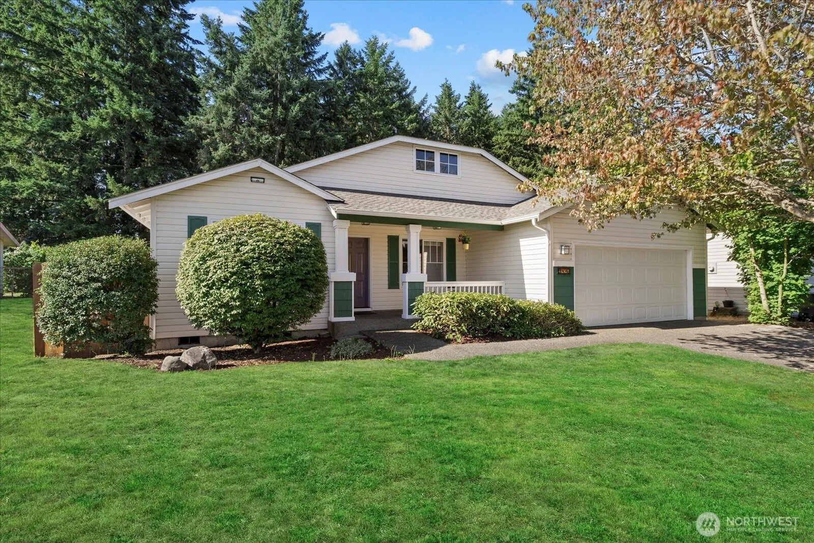Property photo for 2420 Forest Ridge Drive Se, Auburn photo 2