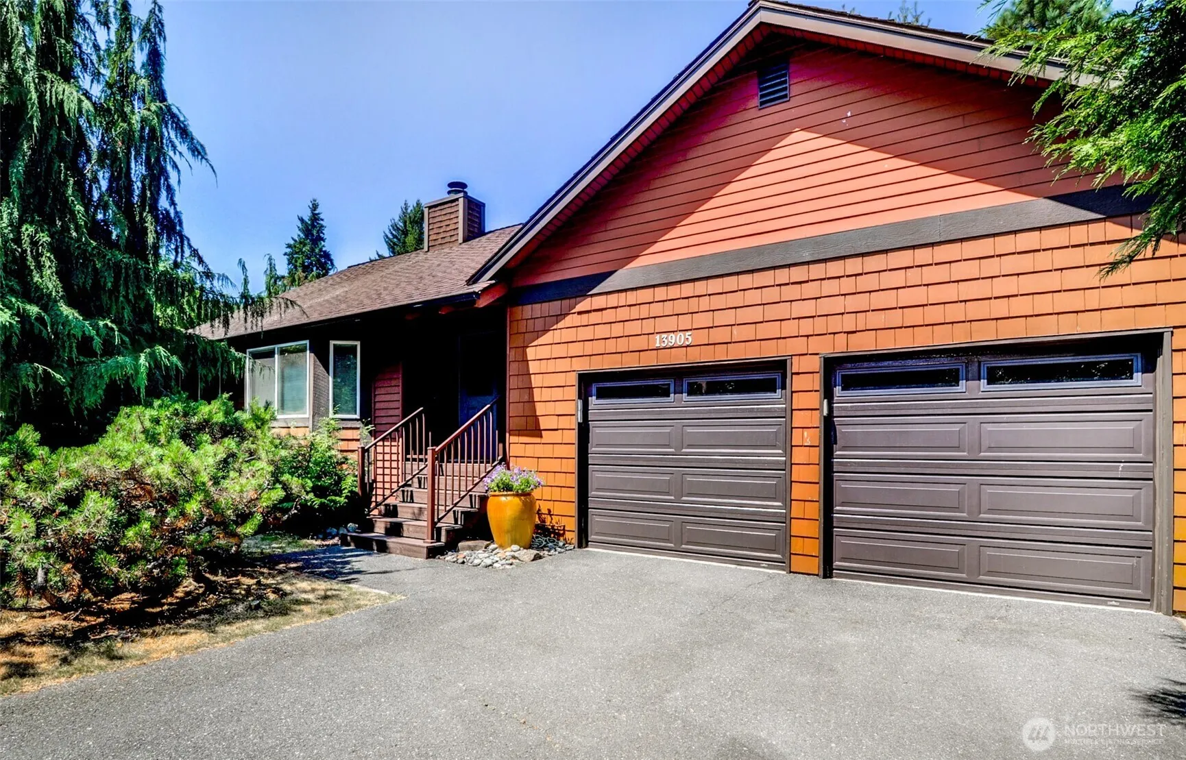 Property photo for 13905 127th Place Ne, Kirkland photo 2