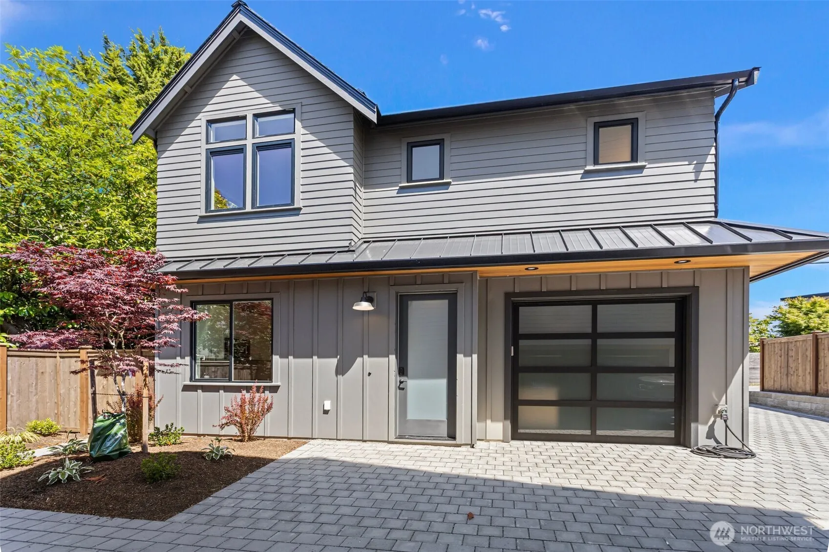 Property photo for 3810 31st Avenue W, Seattle photo 2