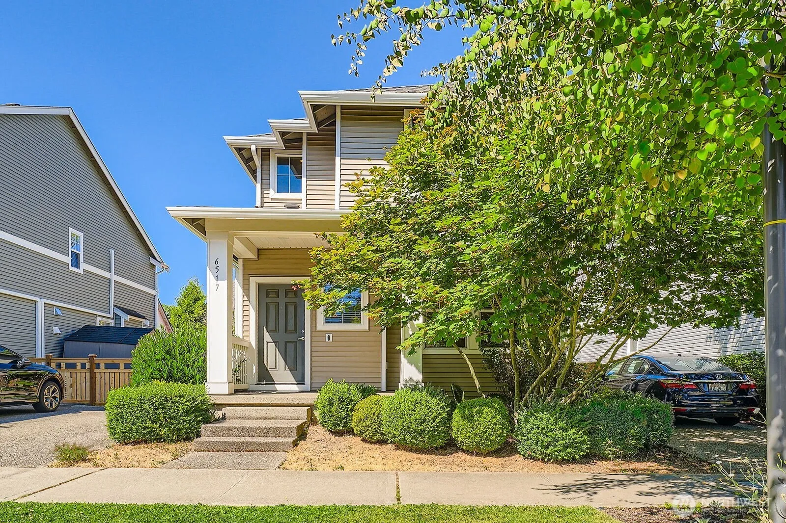 Property photo for 6517 29th Avenue Sw, Seattle photo 3