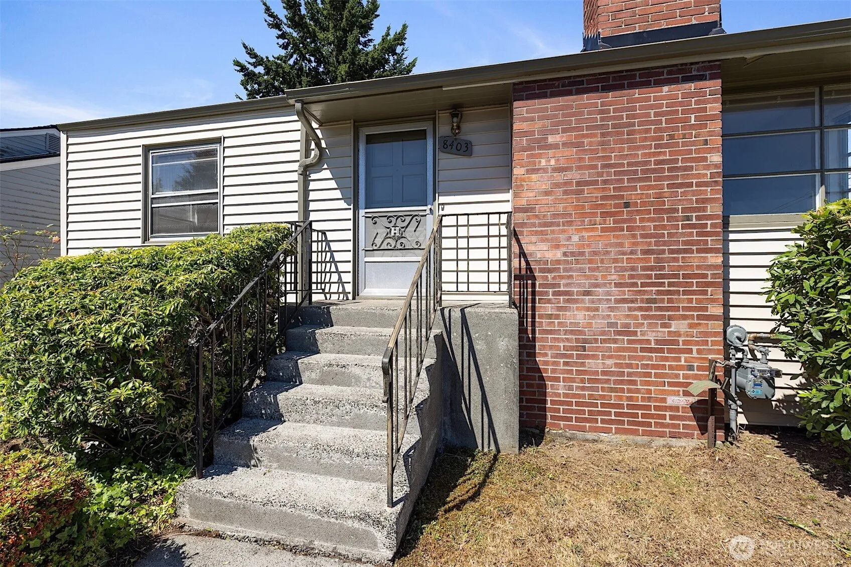 Property photo for 8403 36th Avenue Sw, Seattle photo 3