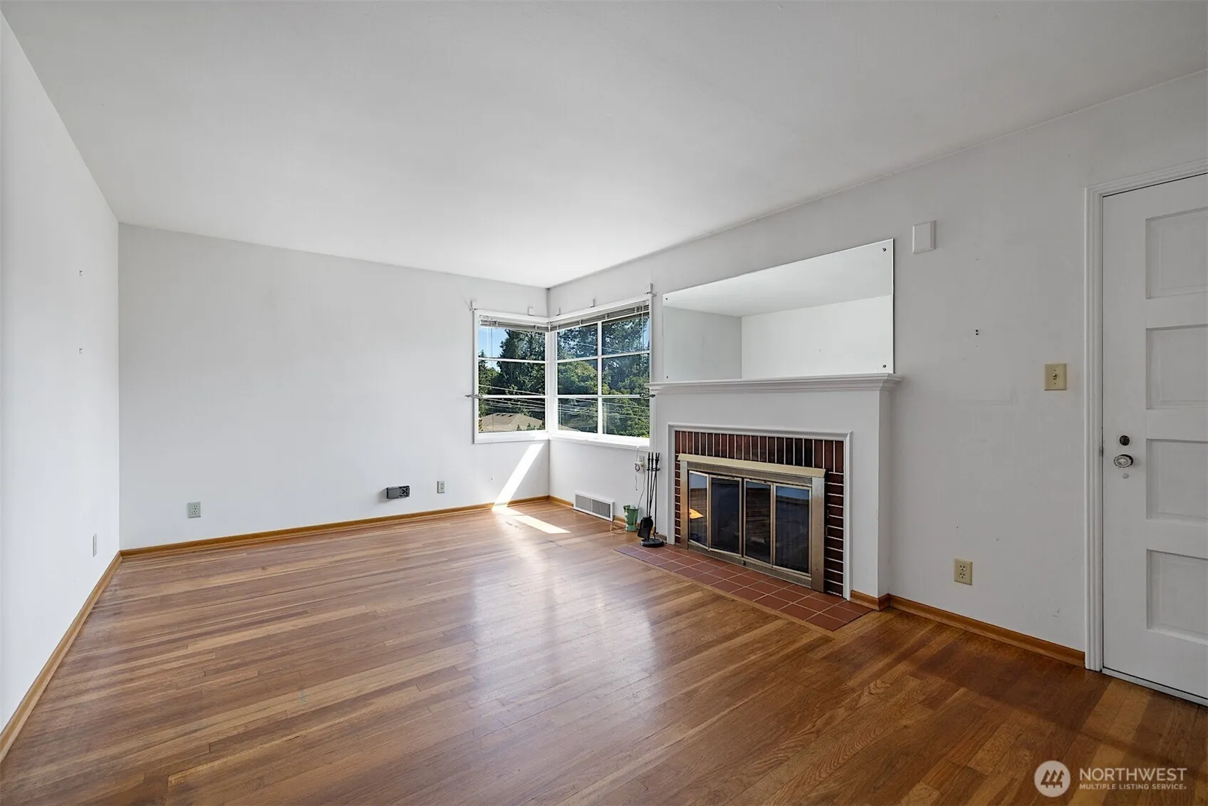 Property photo for 8403 36th Avenue Sw, Seattle photo 5