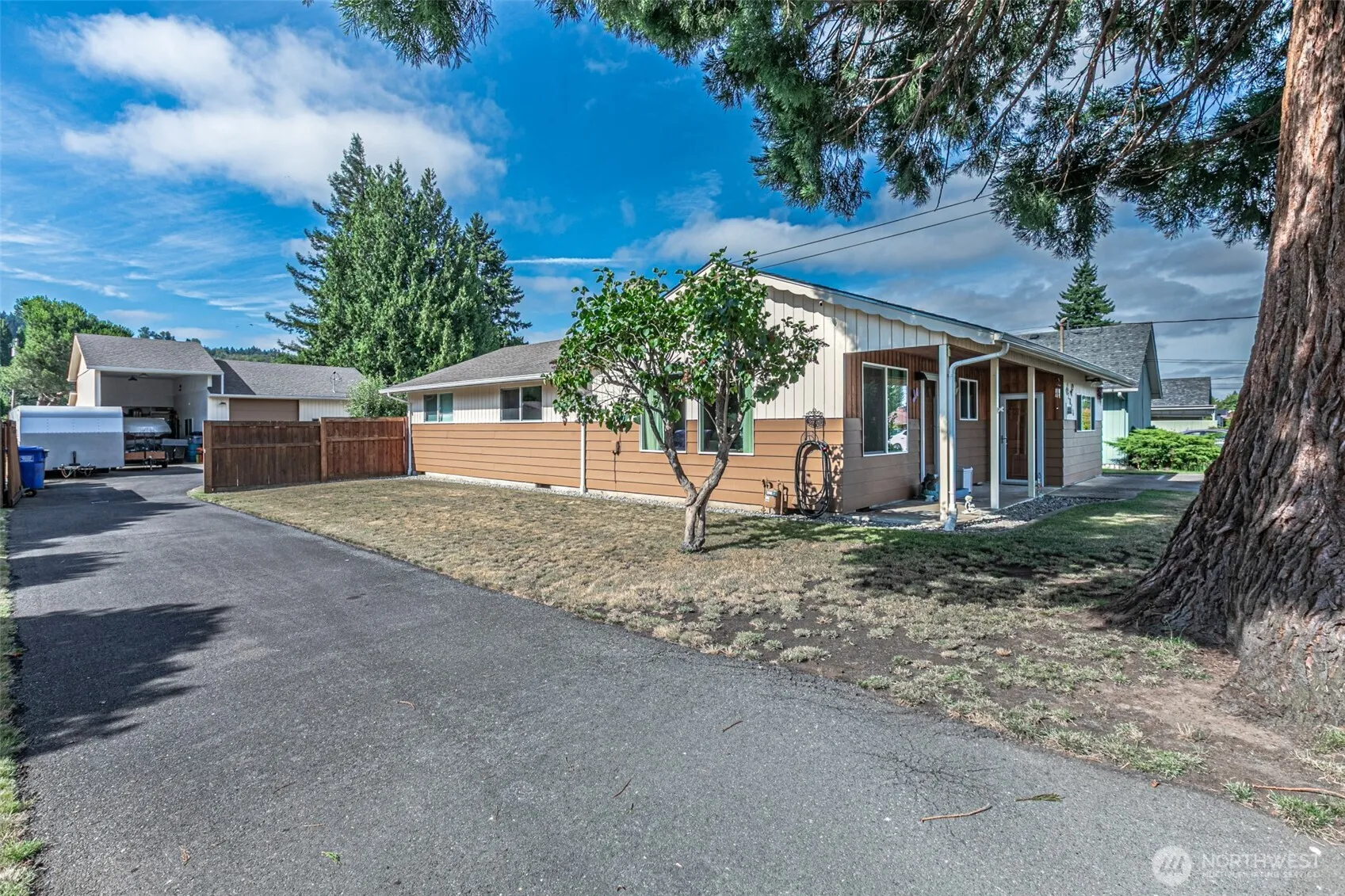Property photo for 1818 9th Avenue Se, Puyallup photo 4