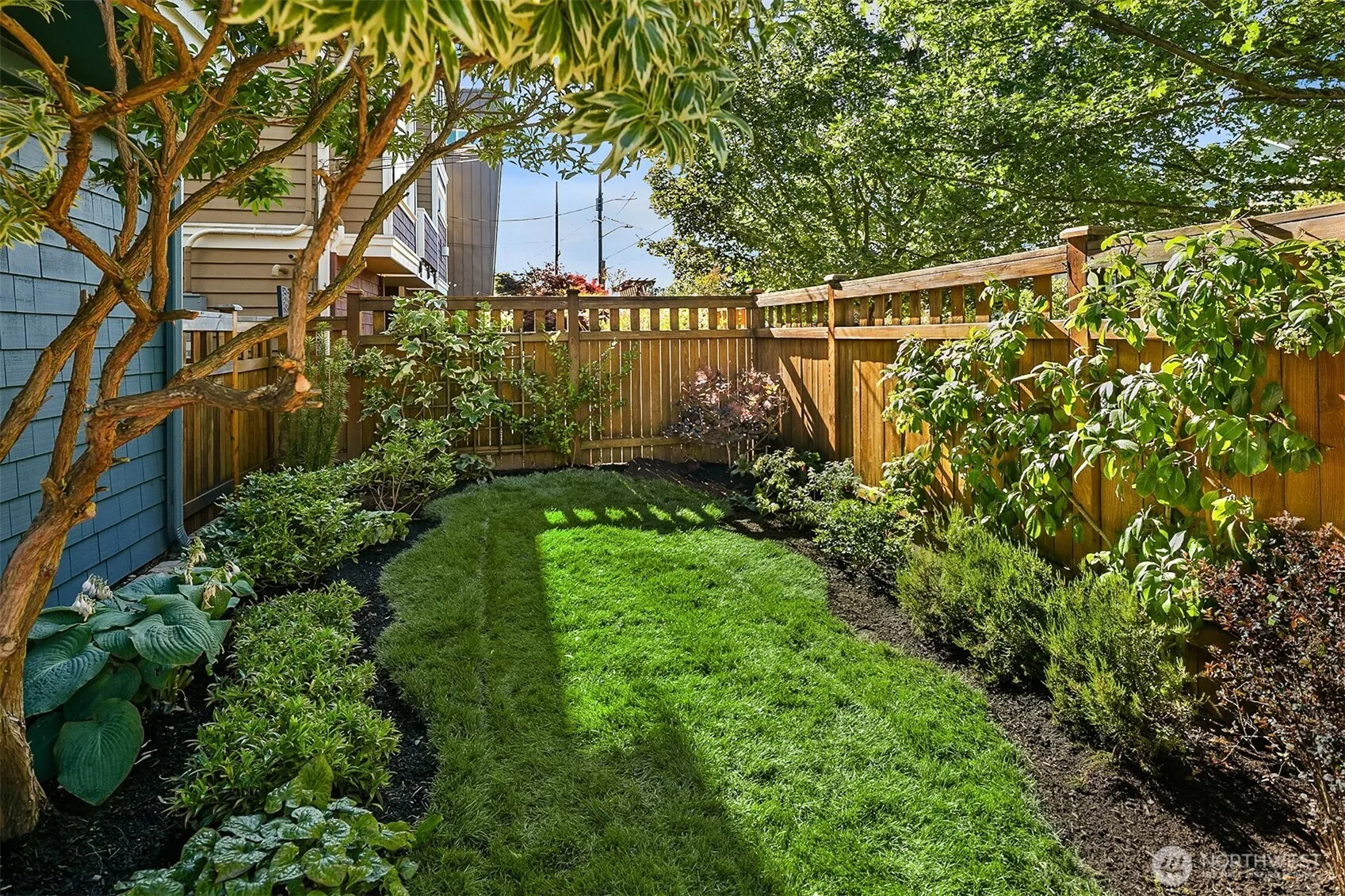 Property photo for 833 Nw 62nd Street, Seattle photo 4