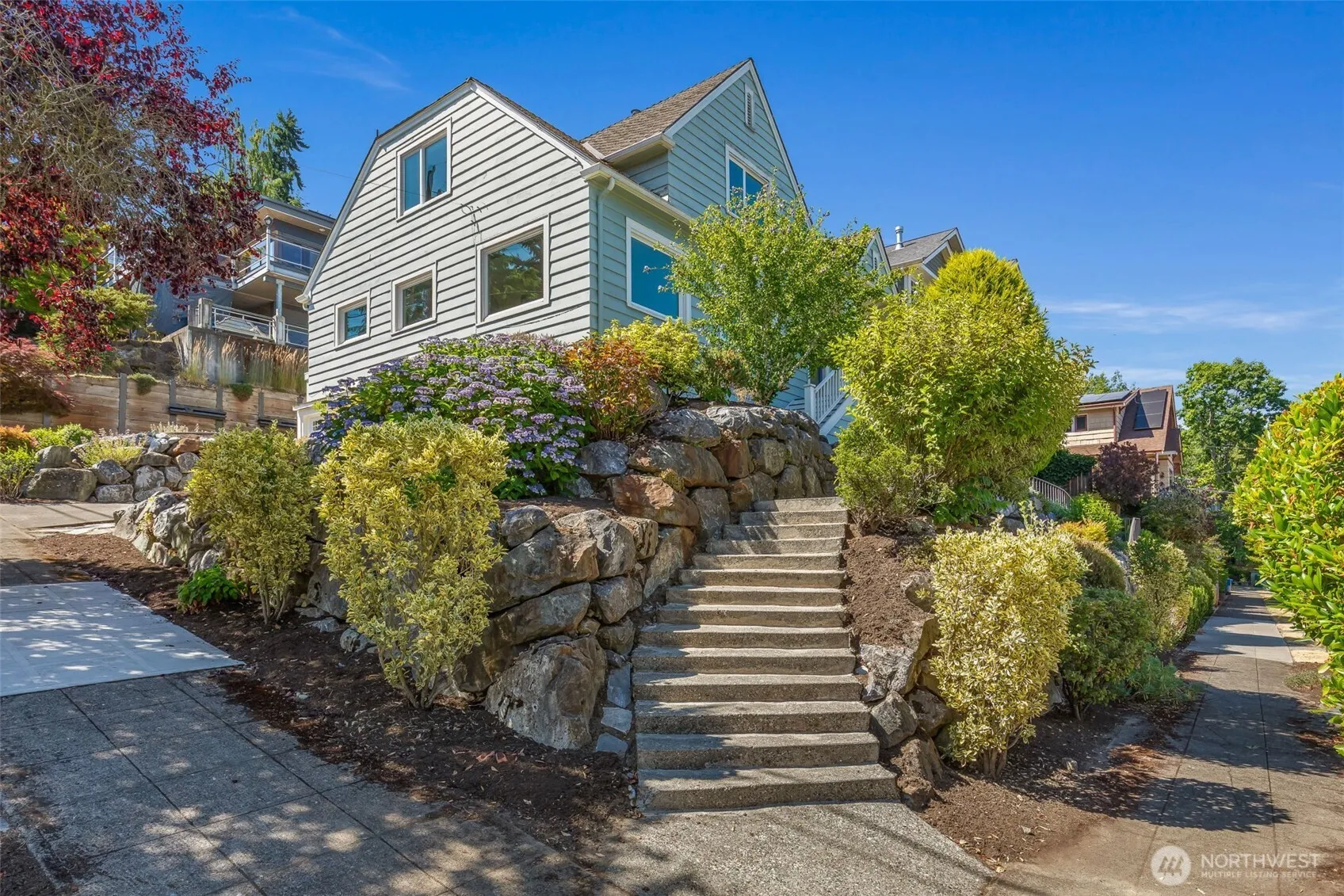 Property photo for 6303 Evanston Avenue N, Seattle photo 2