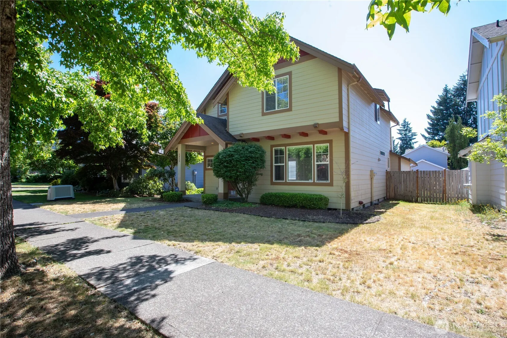 Property photo for 2025 Palisade Blvd, Dupont photo 2
