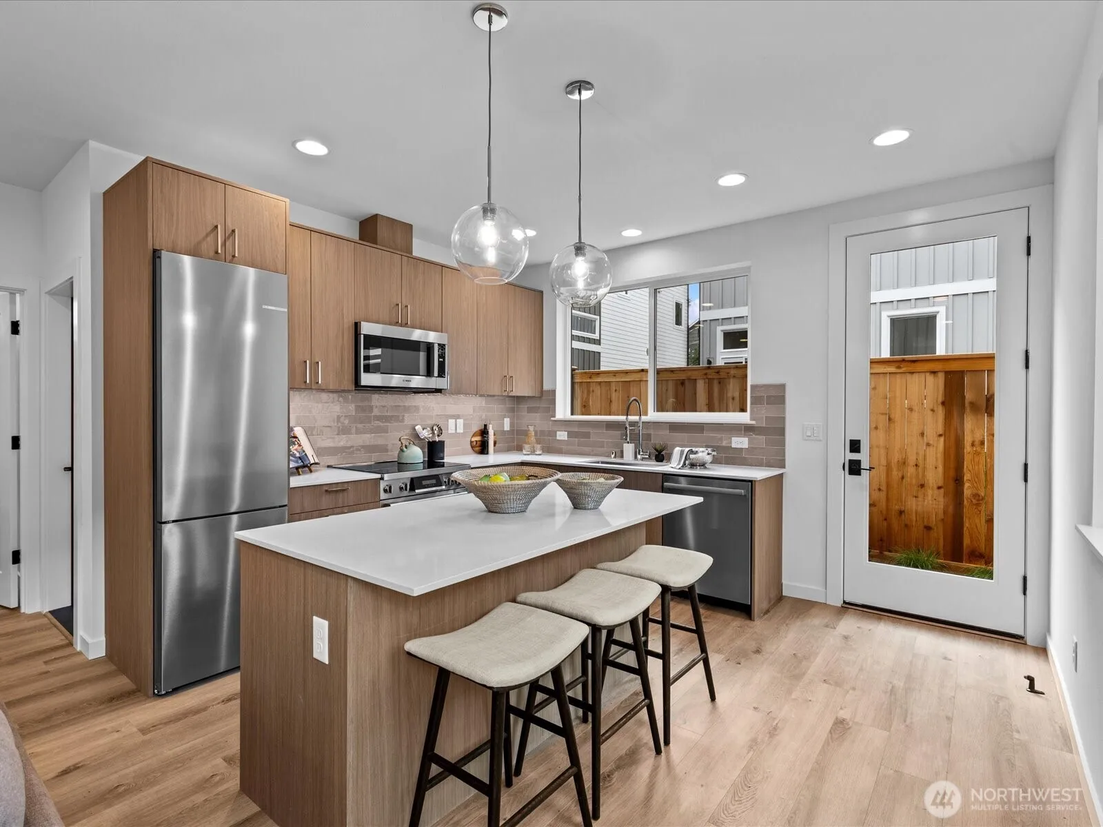 Property photo for 9015 Dibble Avenue Nw #b, Seattle photo 4