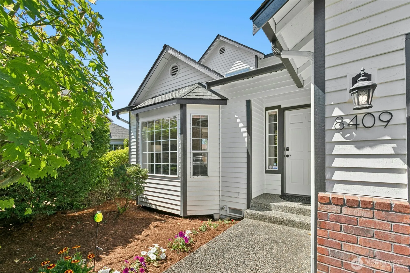 Property photo for 8409 Ne 129th Place, Kirkland photo 4