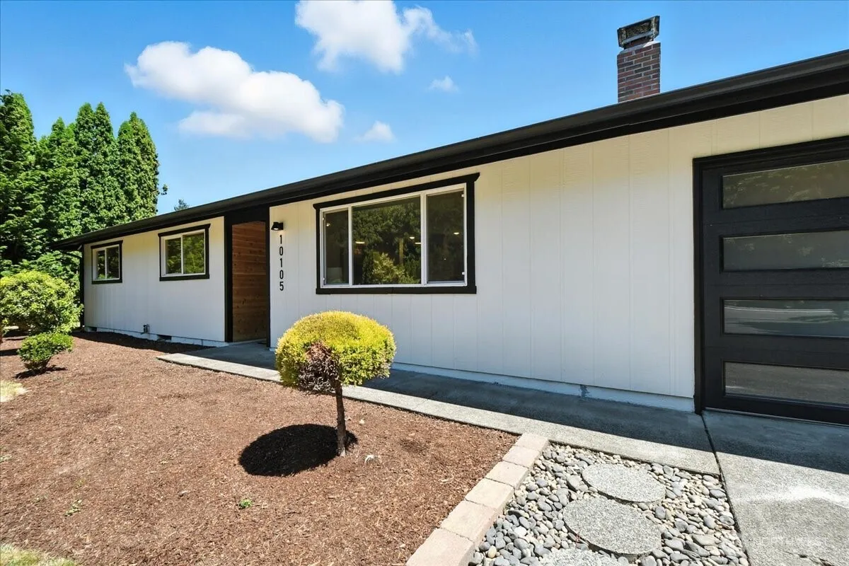 Property photo for 10105 Nw Lakeshore Avenue, Vancouver photo 2