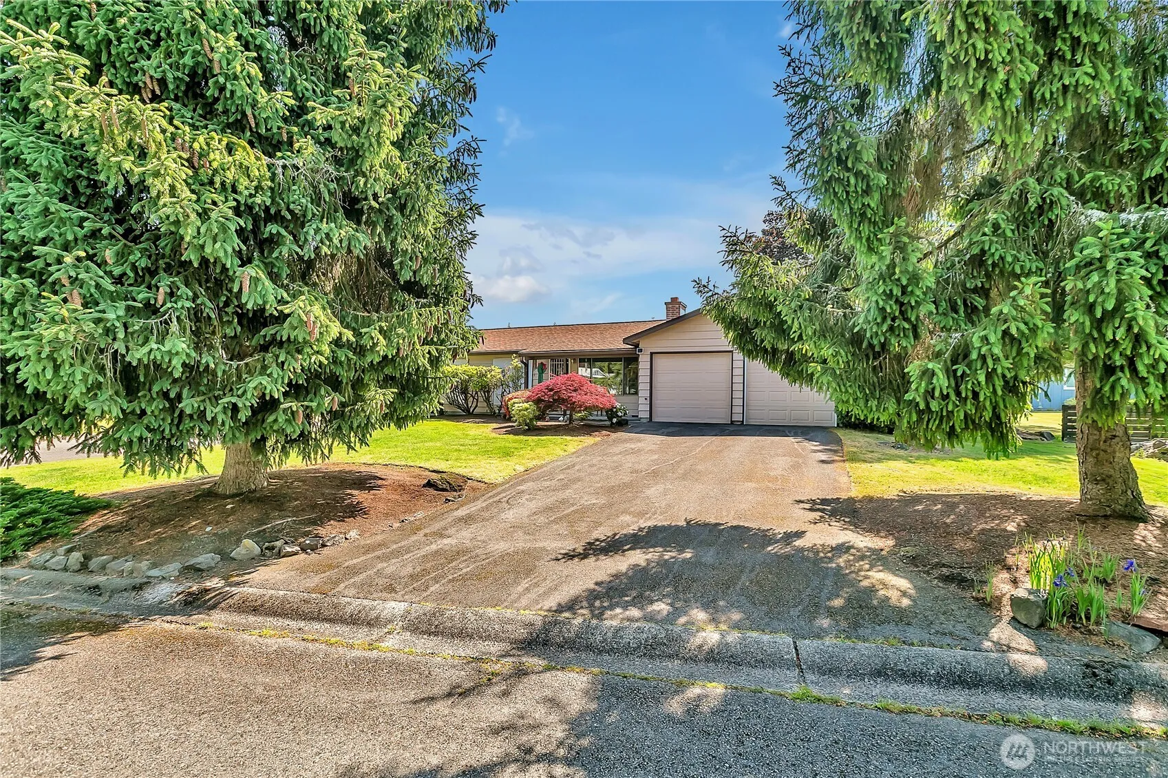 Property photo for 17004 137th Place Se, Renton photo 3