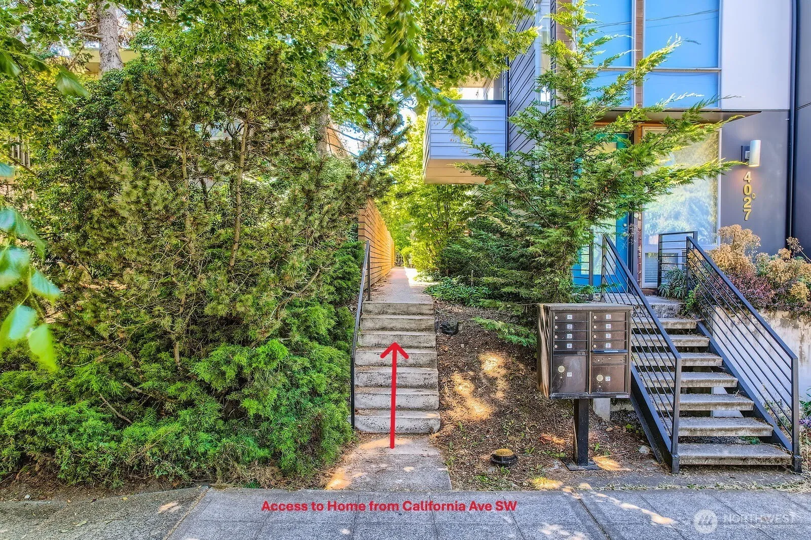 Property photo for 4033 California Avenue Sw, Seattle photo 5