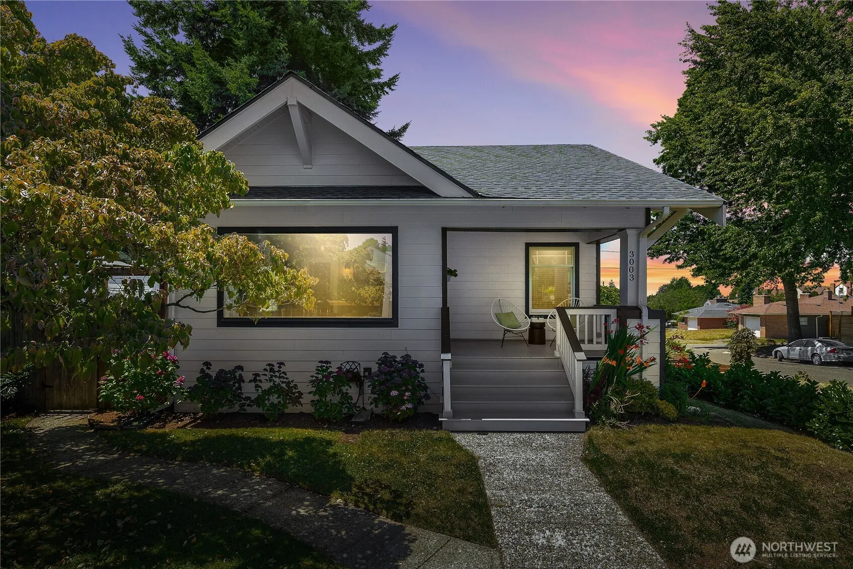 Property photo for 3003 44th Avenue Sw, Seattle photo 4