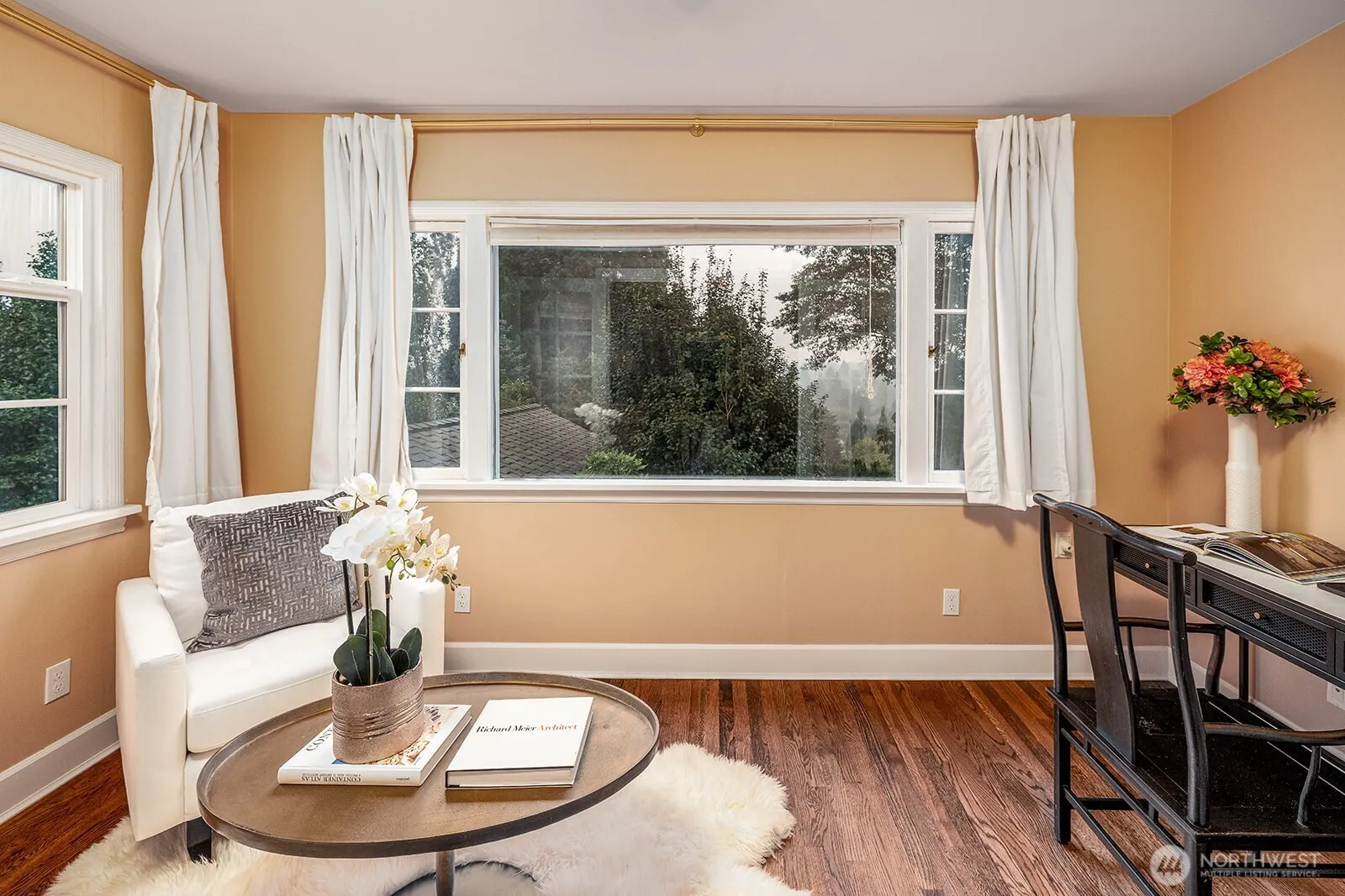 Property photo for 7521 30th Avenue Ne, Seattle photo 4