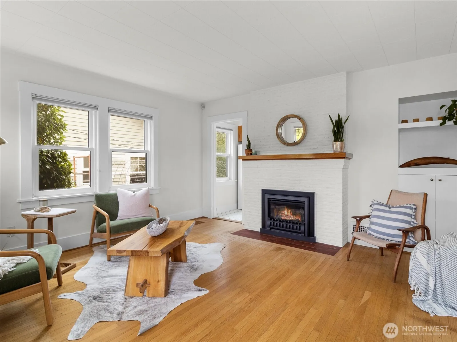 Property photo for 8333 17th Avenue Nw, Seattle photo 4